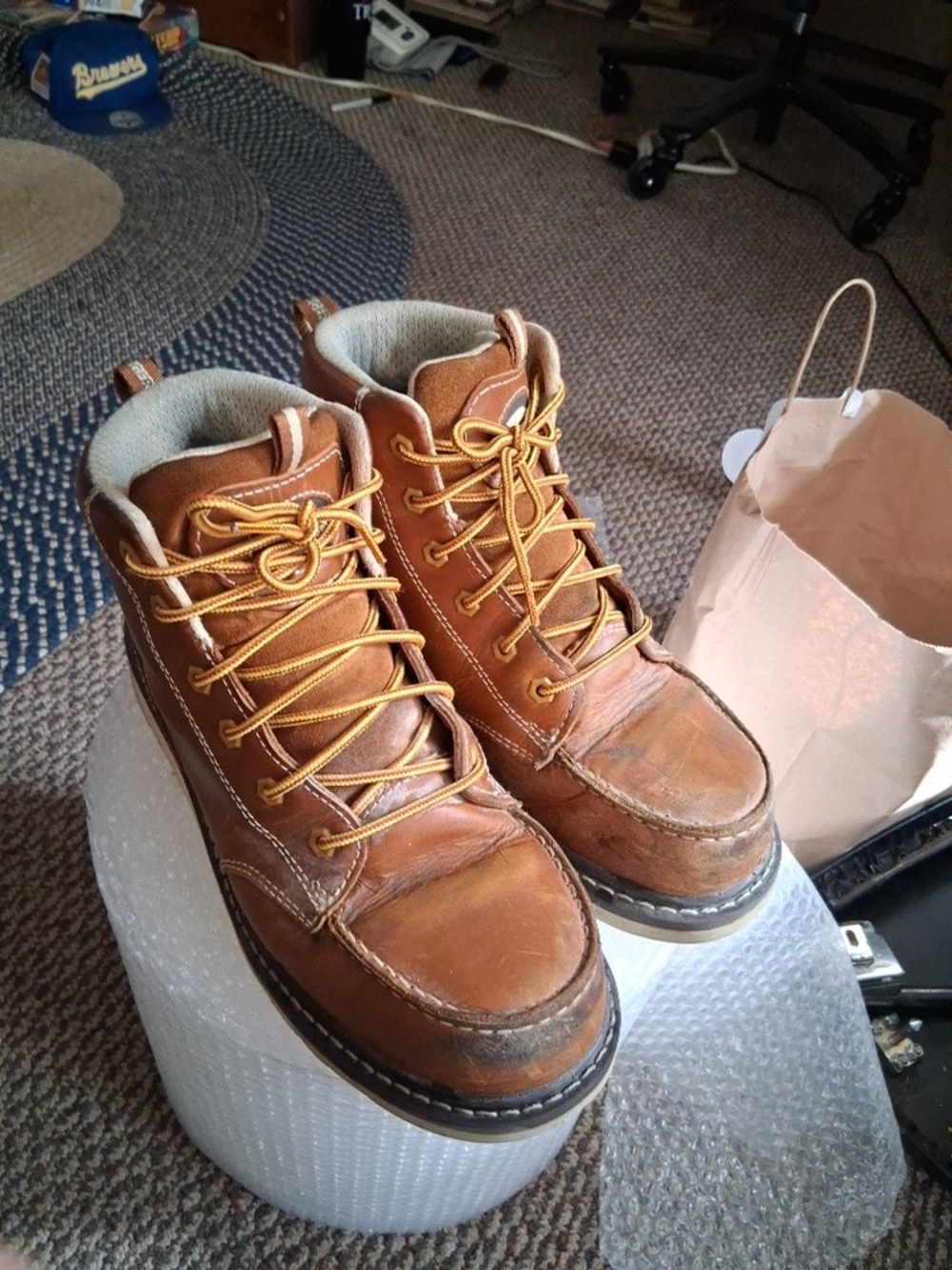 Avenger Women's Size 9.5 Steel Toes Used Solid From Avenger